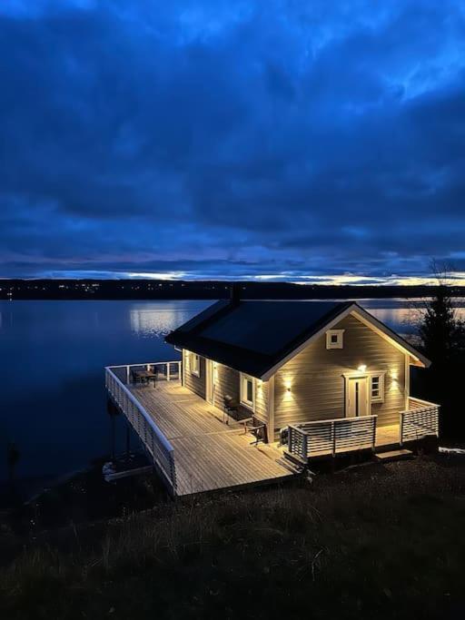 Östersund Lake House By Storsjoen מראה חיצוני תמונה