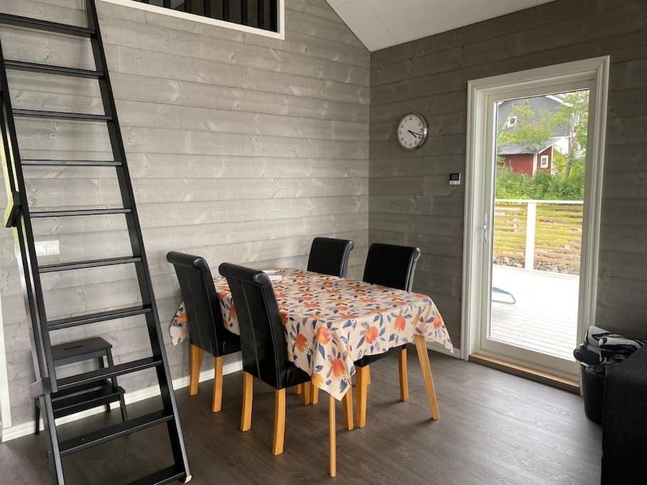 Östersund Lake House By Storsjoen מראה חיצוני תמונה